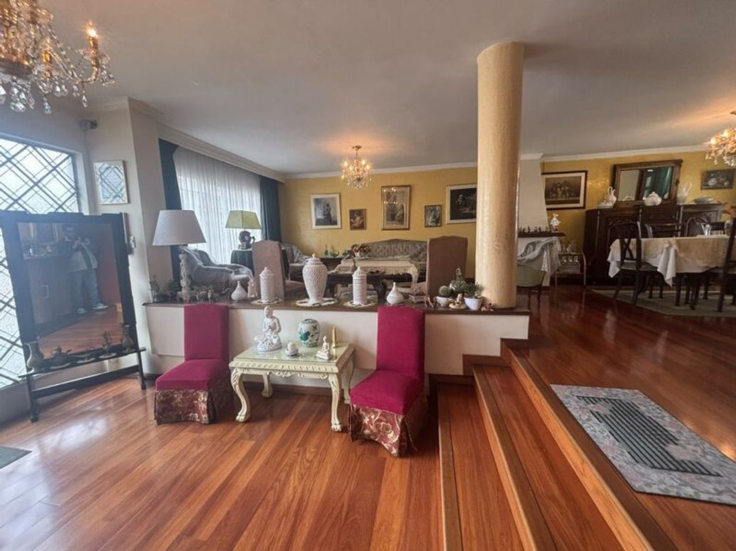 Casa de 4 alcobas en venta en Las Américas, Bogotá, 280 m² · foto 3 de 20