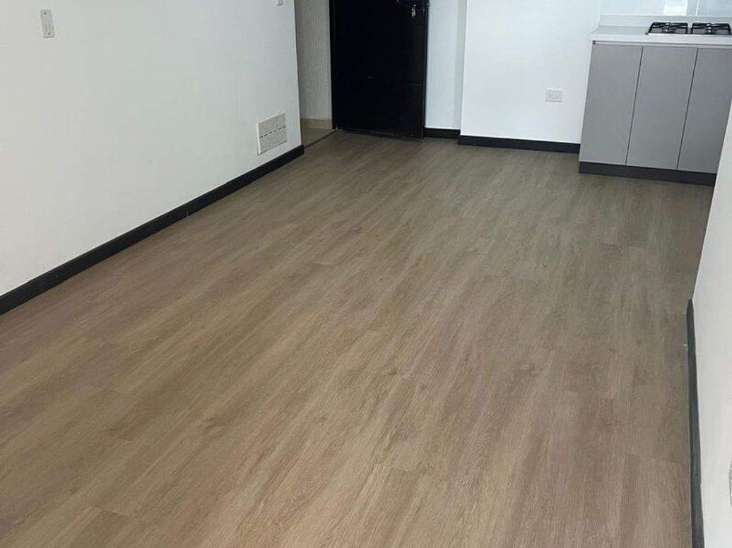 Apartaestudio en venta en La Española, Bogotá, 40 m² · foto 3 de 9