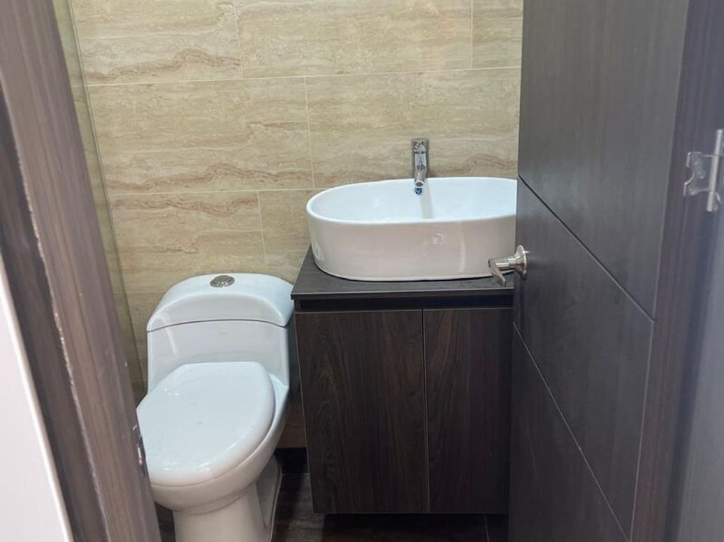 Apartaestudio en venta en La Española, Bogotá, 40 m² · foto 6 de 9