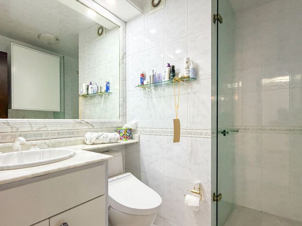 Apartamento de 4 alcobas en venta en La Carolina, Bogotá, 371 m² · foto 10 de 20