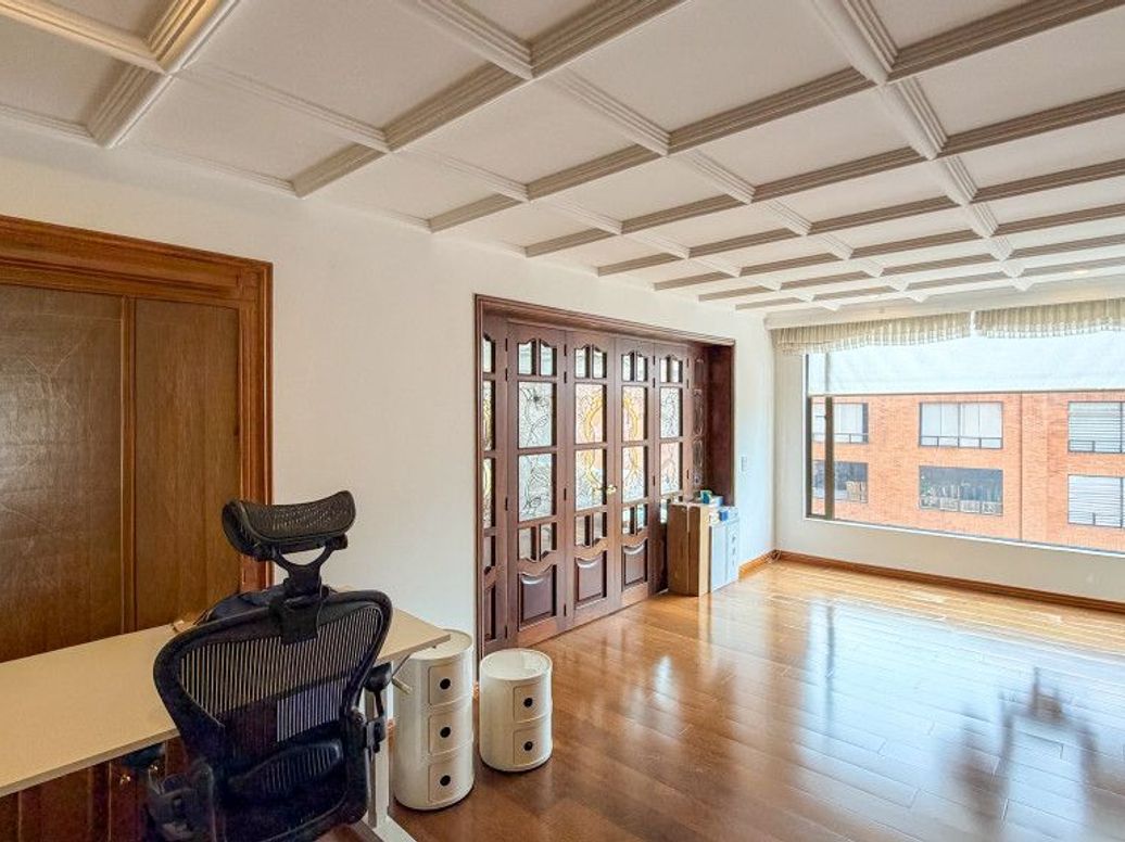 Apartamento de 4 alcobas en venta en La Carolina, Bogotá, 371 m² · foto 9 de 20