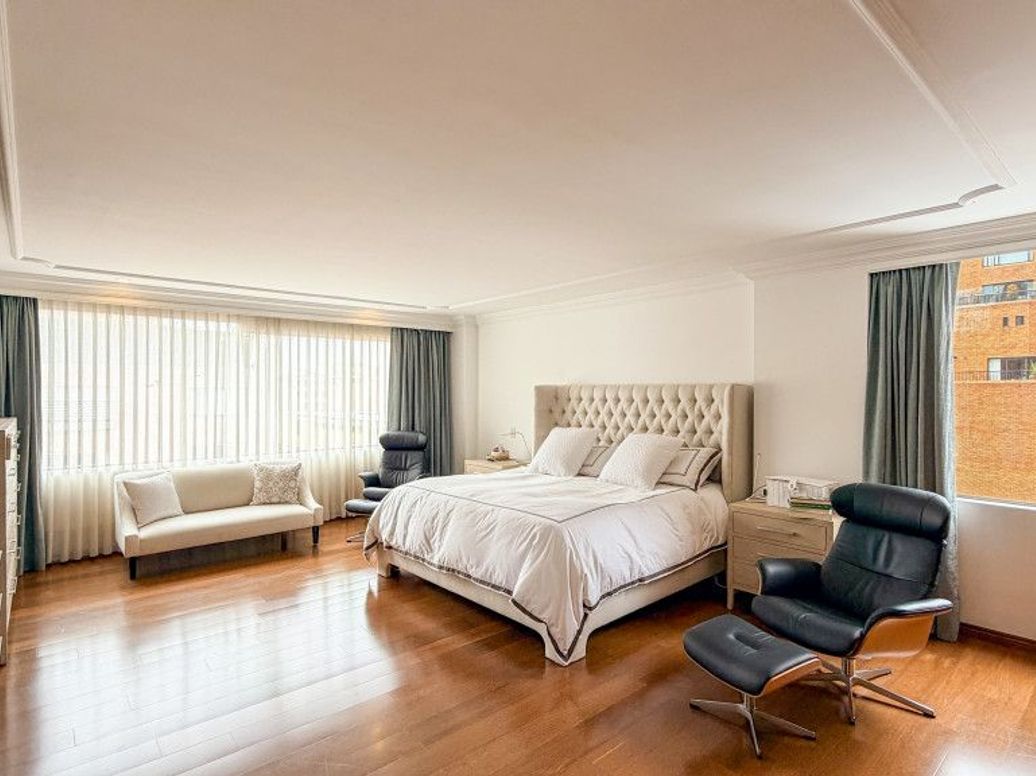 Apartamento de 4 alcobas en venta en La Carolina, Bogotá, 371 m² · foto 20 de 20