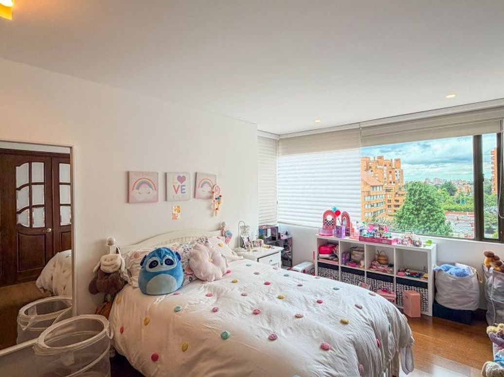 Apartamento de 4 alcobas en venta en La Carolina, Bogotá, 371 m² · foto 13 de 20