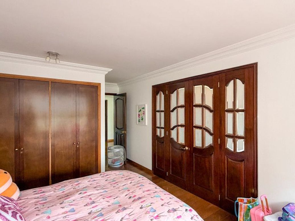 Apartamento de 4 alcobas en venta en La Carolina, Bogotá, 371 m² · foto 12 de 20