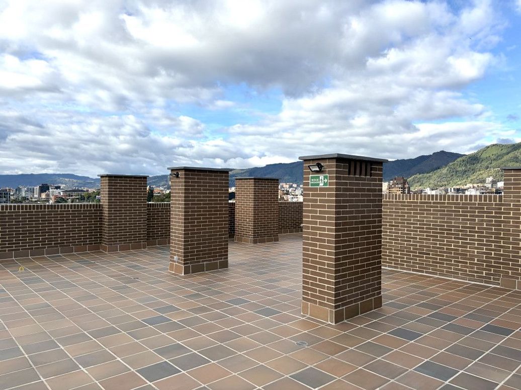 Apartamento de 1 alcoba en venta en Polo Club, Bogotá, 25 m² · foto 16 de 17