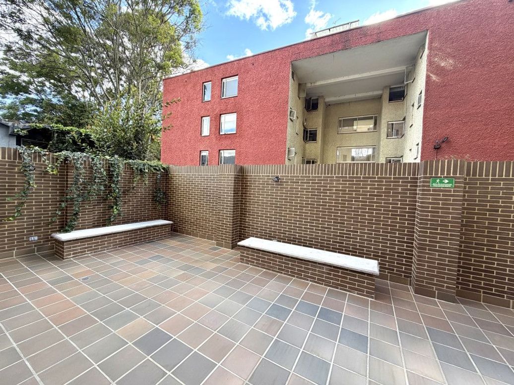 Apartamento de 1 alcoba en venta en Polo Club, Bogotá, 25 m² · foto 13 de 17