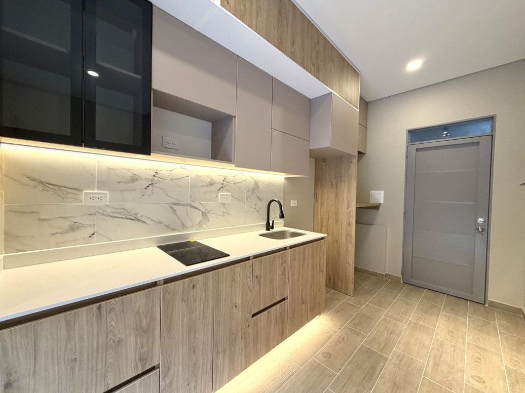 Apartamento de 1 alcoba en venta en Polo Club, Bogotá, 25 m² · foto 3 de 17