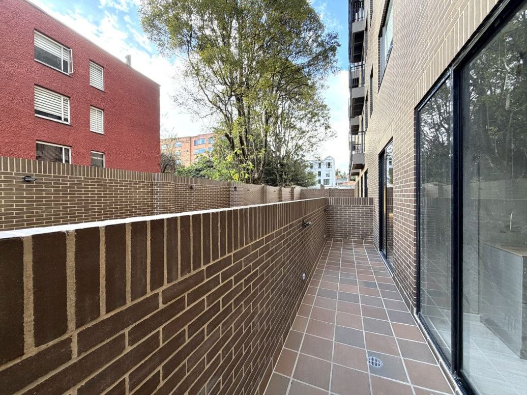 Apartamento de 1 alcoba en venta en Polo Club, Bogotá, 25 m² · foto 8 de 17