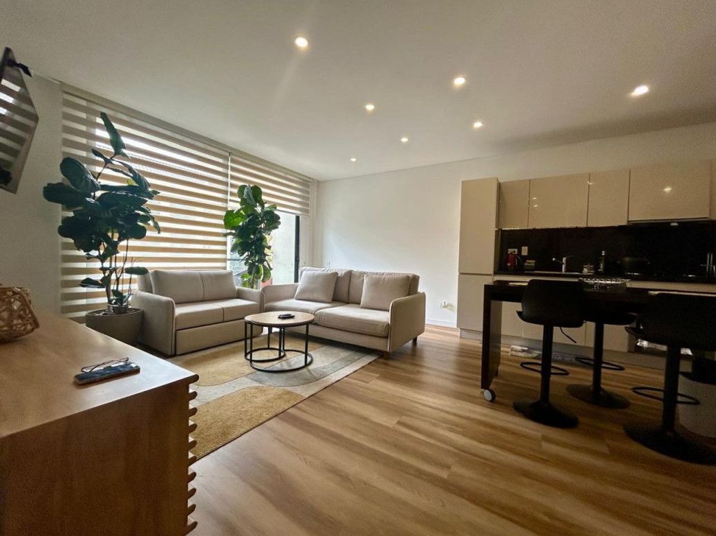 Apartamento de 2 alcobas en venta en Chico Norte Et. Ii, Bogotá, 84 m² · foto 2 de 20