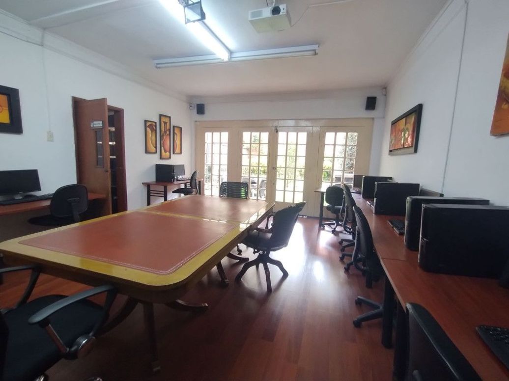 Casa de 5 alcobas en venta en La Magdalena, Bogotá, 398 m² · foto 7 de 20