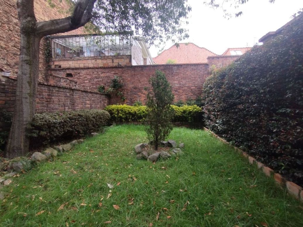 Casa de 5 alcobas en venta en La Magdalena, Bogotá, 398 m² · foto 20 de 20