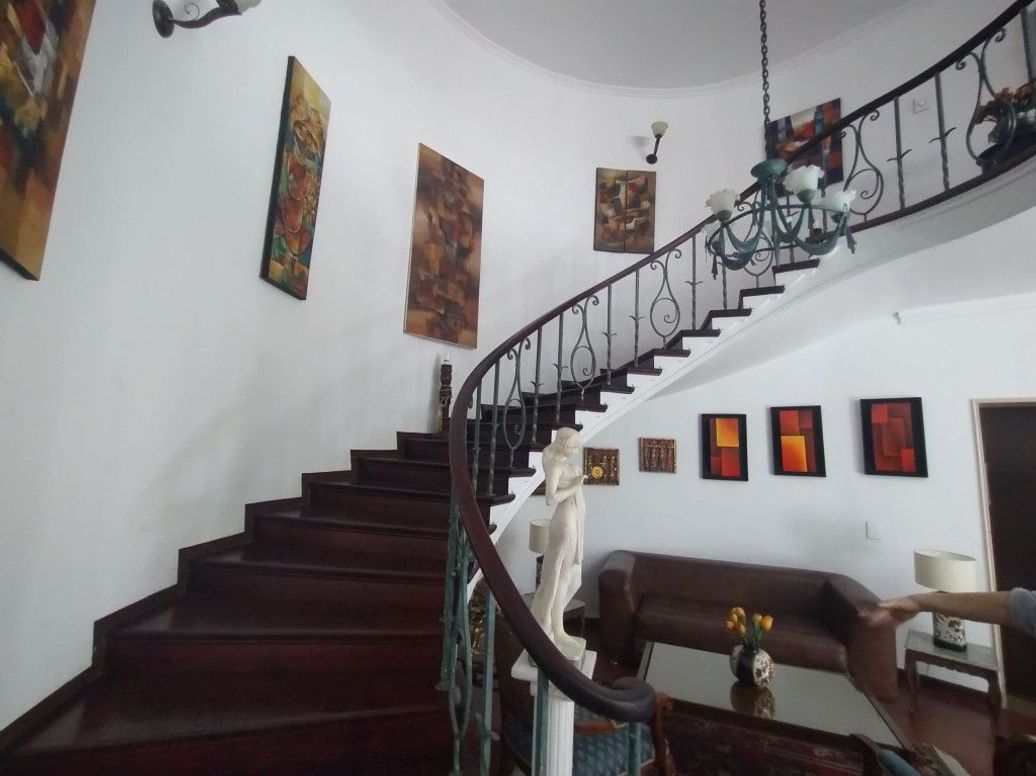 Casa de 5 alcobas en venta en La Magdalena, Bogotá, 398 m² · foto 9 de 20