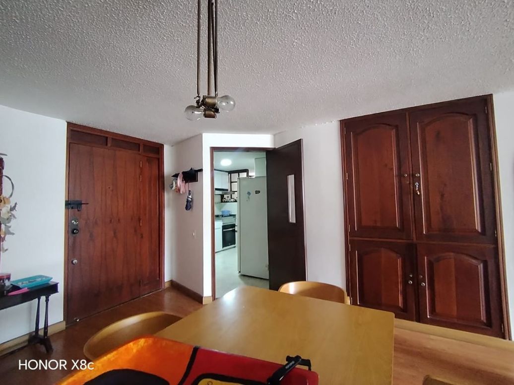 Apartamento de 2 alcobas en venta en Santa Paula, Bogotá, 92 m² · foto 4 de 20