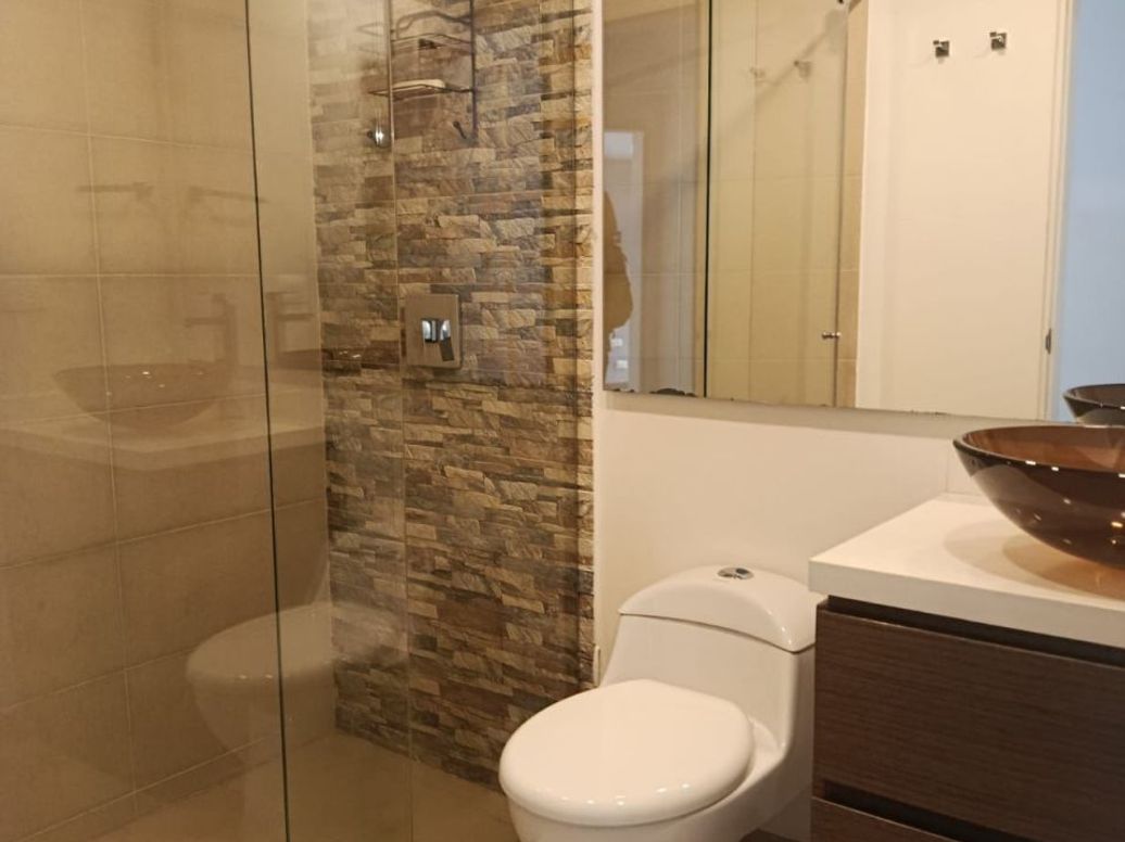 Apartamento de 3 alcobas en venta en Santa Barbara, Bogotá, 124 m² · foto 8 de 14