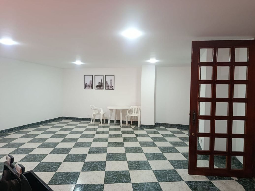 Apartamento de 3 alcobas en venta en Santa Barbara, Bogotá, 124 m² · foto 14 de 14