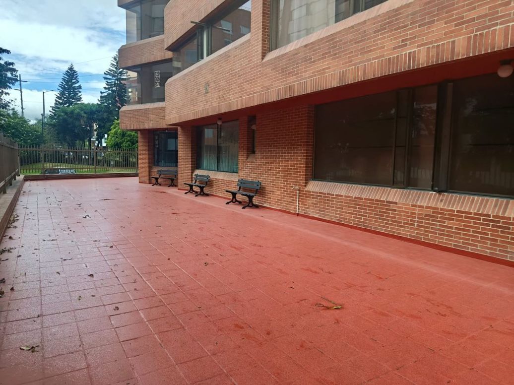 Apartamento de 3 alcobas en venta en Santa Barbara, Bogotá, 124 m² · foto 13 de 14
