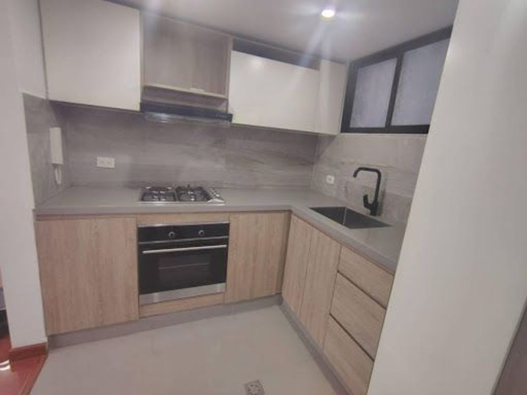 Apartaestudio en venta en Santa Barbara Central, Bogotá, 50 m² · foto 16 de 20