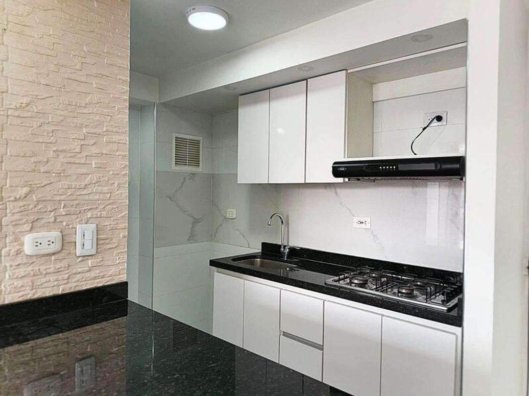 Apartamento de 2 alcobas en venta en Centro Fontibon, Bogotá, 41 m² · foto 6 de 20