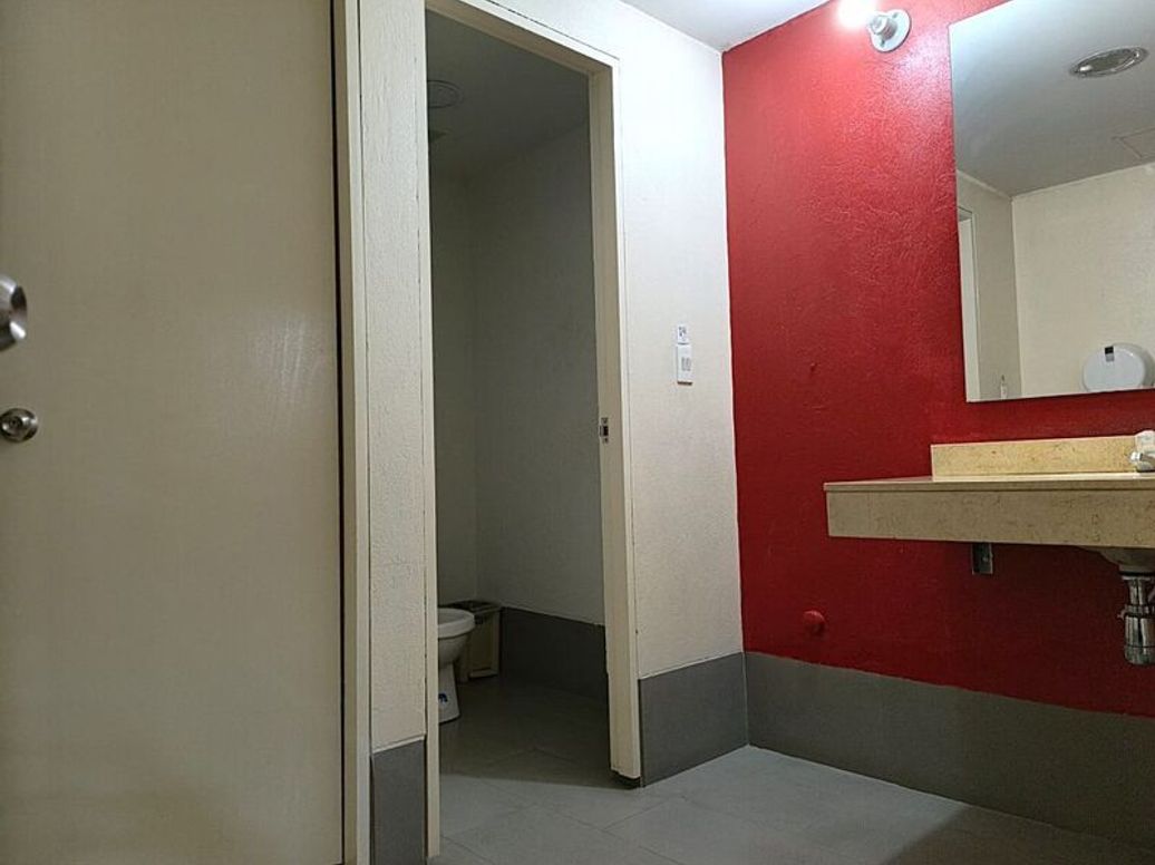 Casa de 11 alcobas en venta en La Soledad, Bogotá, 400 m² · foto 17 de 20