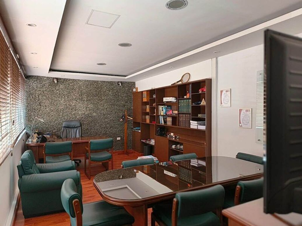 Casa de 11 alcobas en venta en La Soledad, Bogotá, 400 m² · foto 20 de 20
