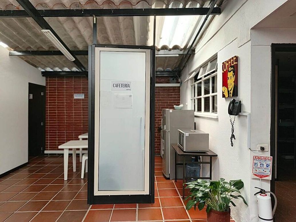 Casa de 11 alcobas en venta en La Soledad, Bogotá, 400 m² · foto 8 de 20