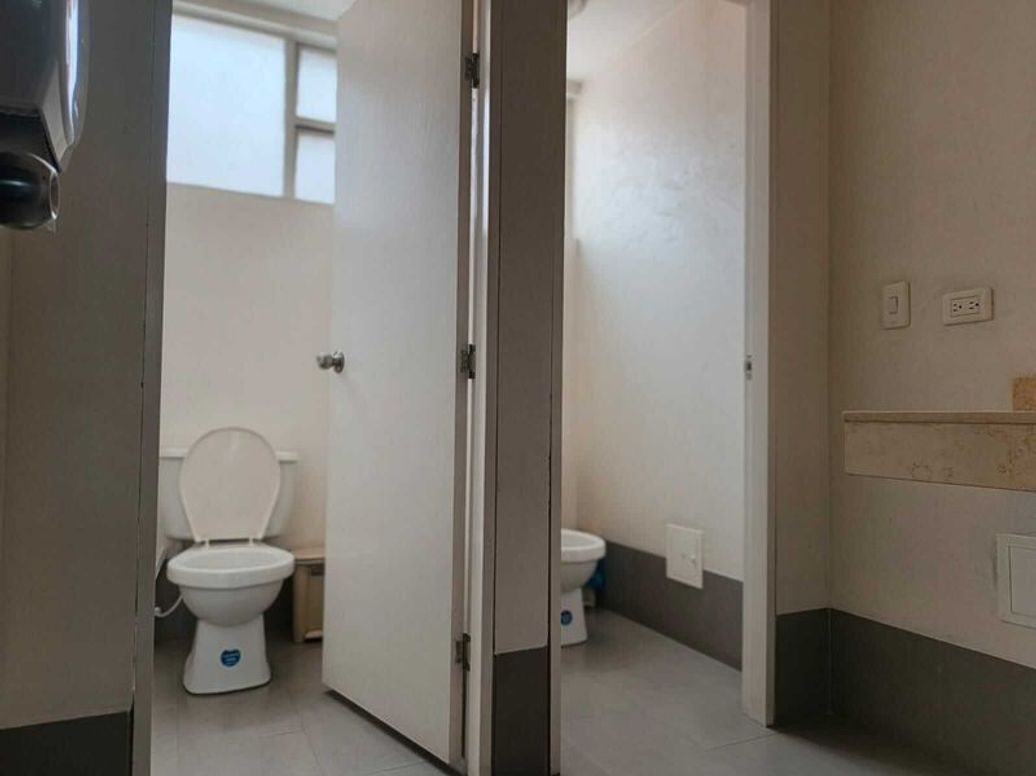 Casa de 11 alcobas en venta en La Soledad, Bogotá, 400 m² · foto 18 de 20