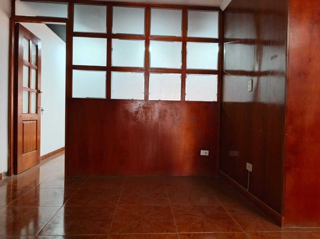 Casa de 4 alcobas en venta en La Soledad, Bogotá, 400 m² · foto 4 de 20