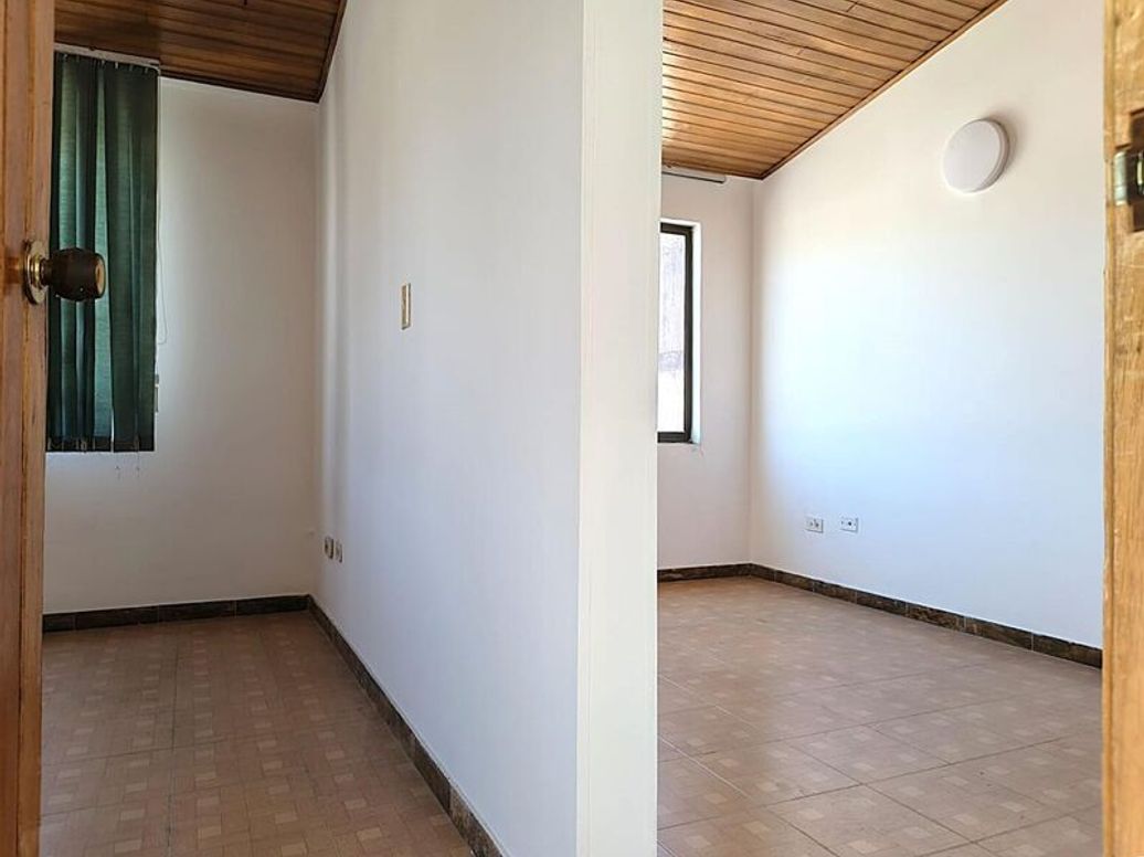 Casa de 4 alcobas en venta en La Soledad, Bogotá, 400 m² · foto 7 de 20