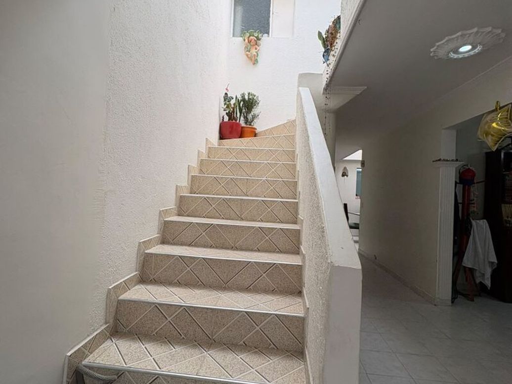 Casa de 7 alcobas en venta en Floralia Ii Sector, Bogotá, 102 m² · foto 15 de 18