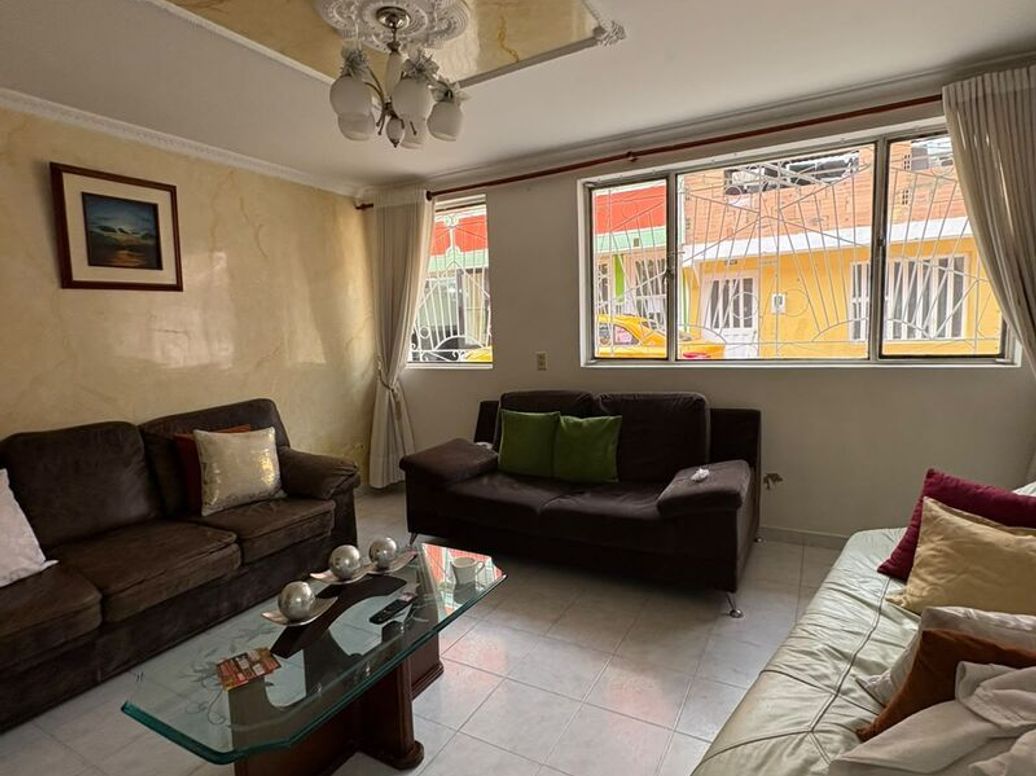 Casa de 7 alcobas en venta en Floralia Ii Sector, Bogotá, 102 m² · foto 8 de 18