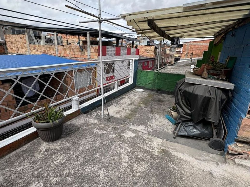 Casa de 7 alcobas en venta en Floralia Ii Sector, Bogotá, 102 m² · foto 18 de 18