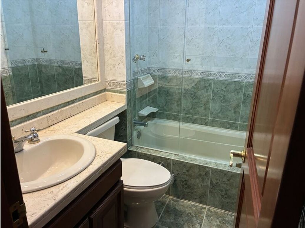 Apartamento de 2 alcobas en venta en Las Acacias, Bogotá, 64 m² · foto 12 de 17