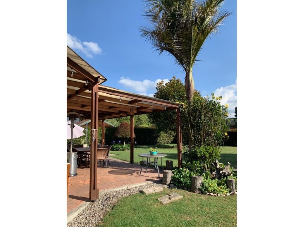 Casa de 4 alcobas en venta en Guaymaral, Bogotá, 310 m² · foto 5 de 13