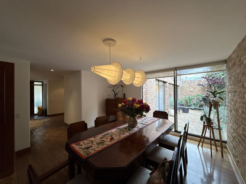 Casa de 3 alcobas en venta en Santa Barbara Alta, Bogotá, 325 m² · foto 9 de 20