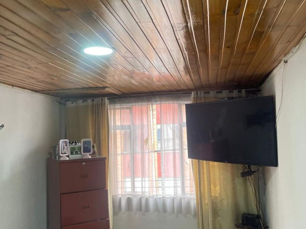 Casa de 6 alcobas en venta en Eduardo Santos, Bogotá, 161 m² · foto 17 de 20