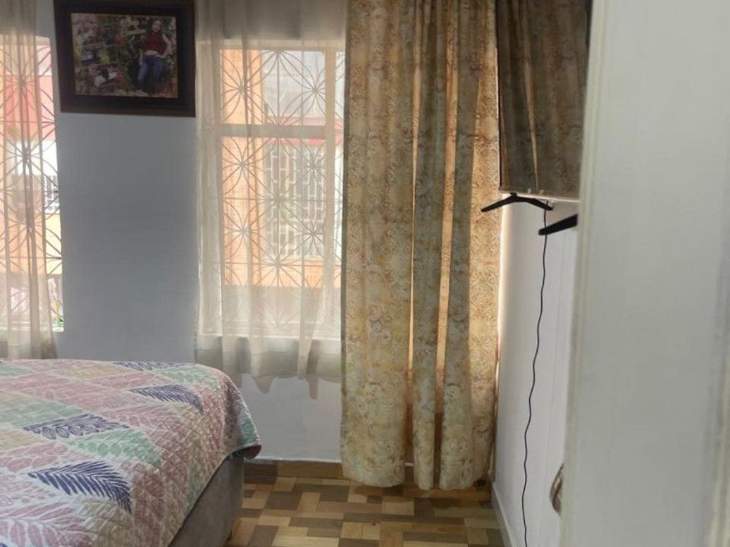 Casa de 6 alcobas en venta en Eduardo Santos, Bogotá, 161 m² · foto 9 de 20