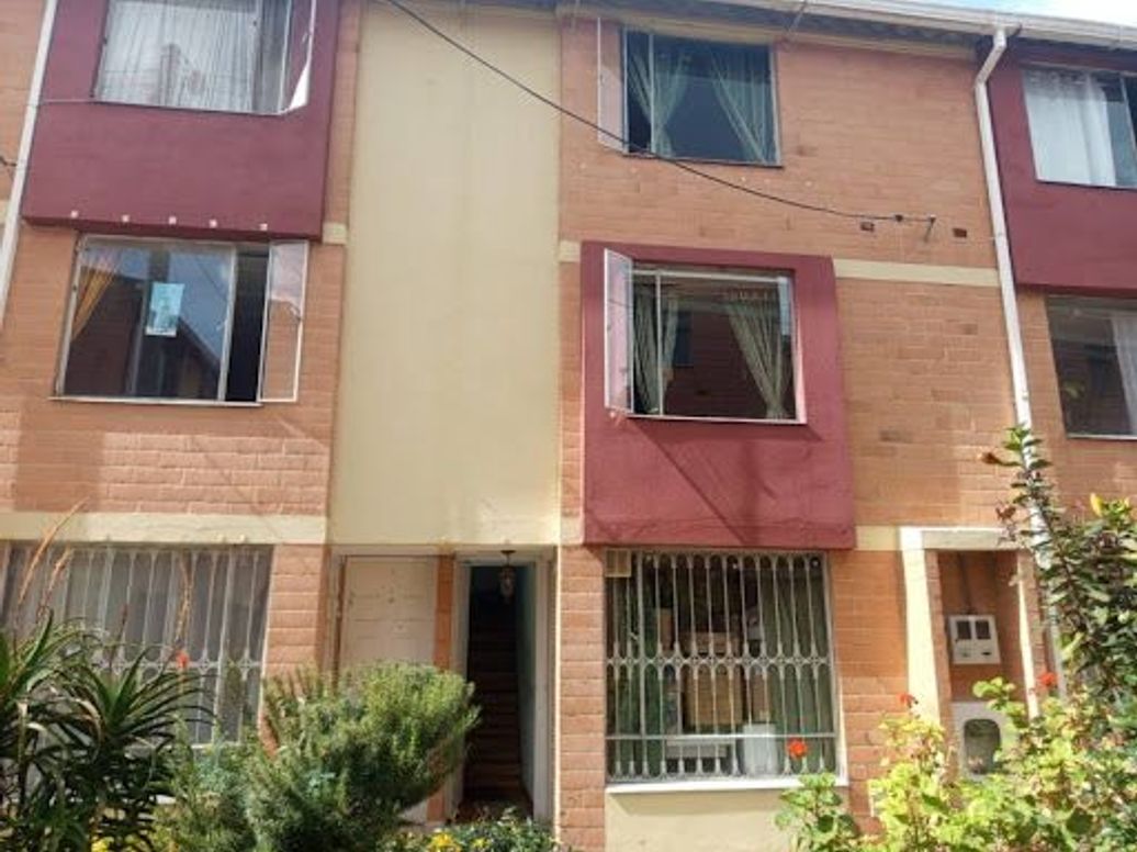 Casa de 3 alcobas en venta en Tibabuyes, Bogotá, 74 m² · foto 4 de 20