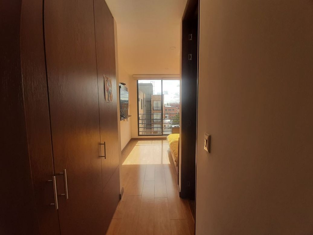 Apartamento de 2 alcobas en arriendo en Country Club, Bogotá, 71 m² · foto 4 de 15
