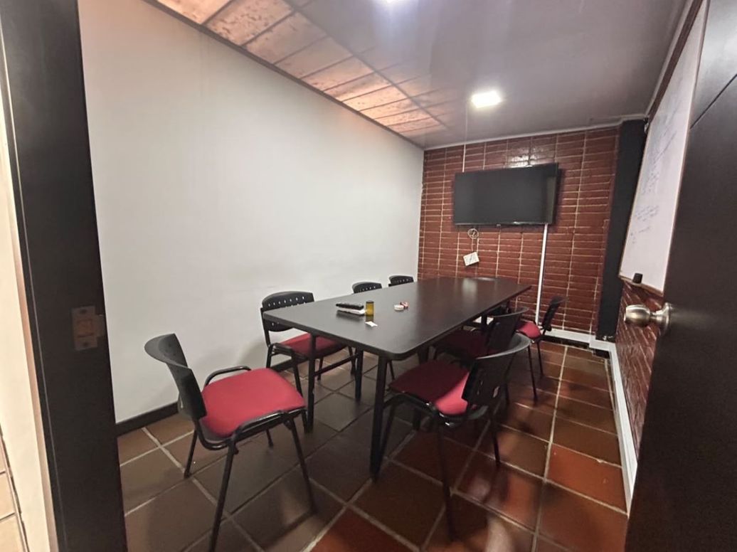 Casa de 7 alcobas en venta en La Soledad, Bogotá, 300 m² · foto 5 de 20
