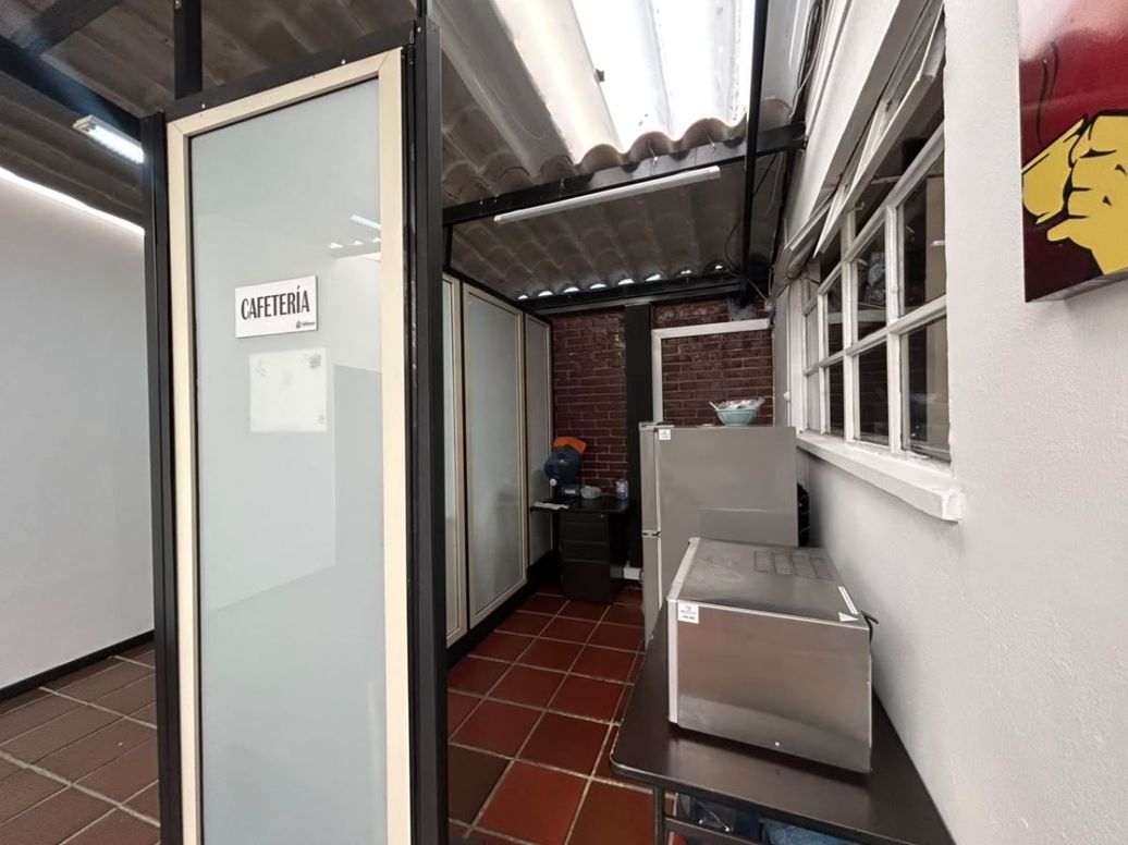 Casa de 7 alcobas en venta en La Soledad, Bogotá, 300 m² · foto 10 de 20