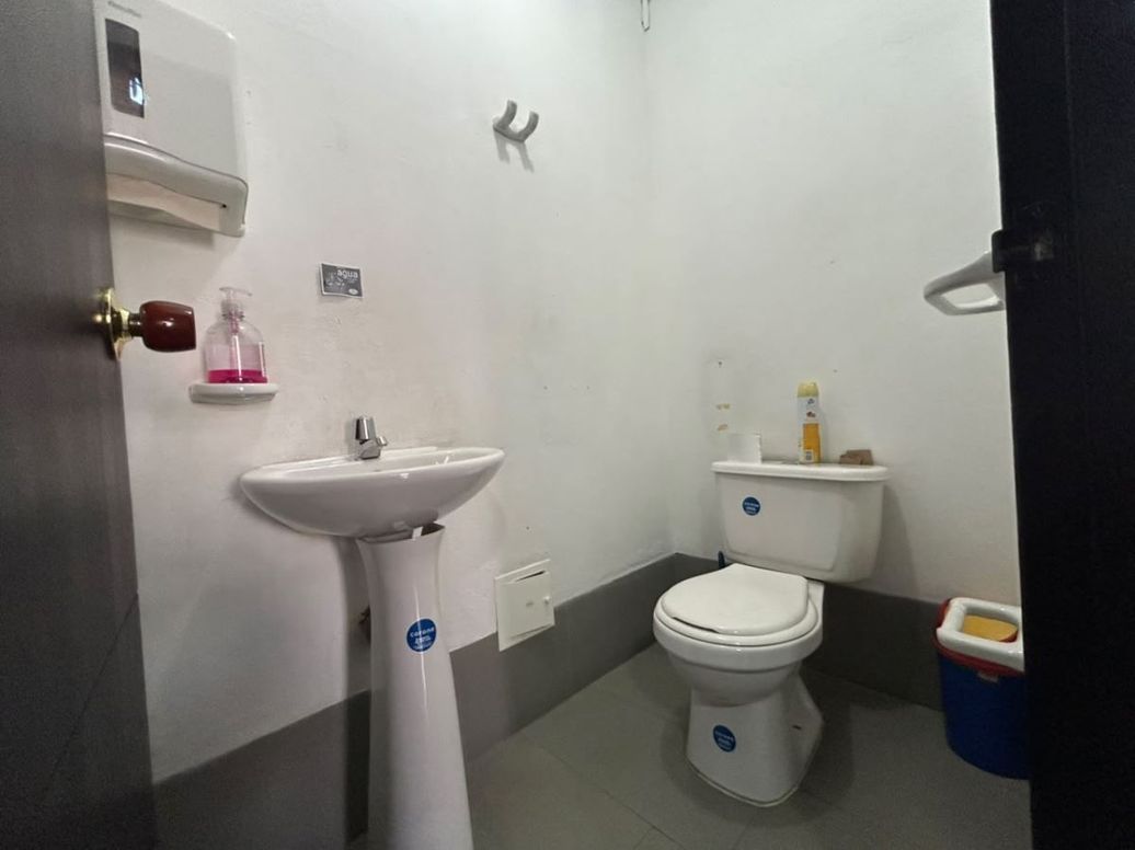 Casa de 7 alcobas en venta en La Soledad, Bogotá, 300 m² · foto 7 de 20
