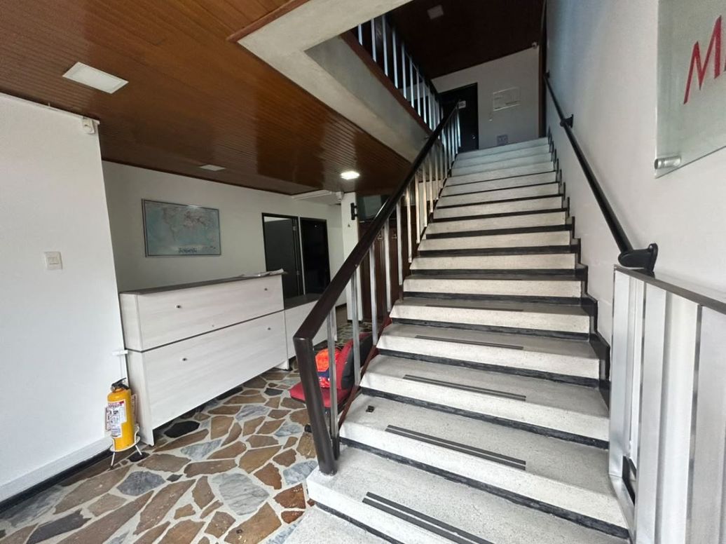 Casa de 7 alcobas en venta en La Soledad, Bogotá, 300 m² · foto 17 de 20