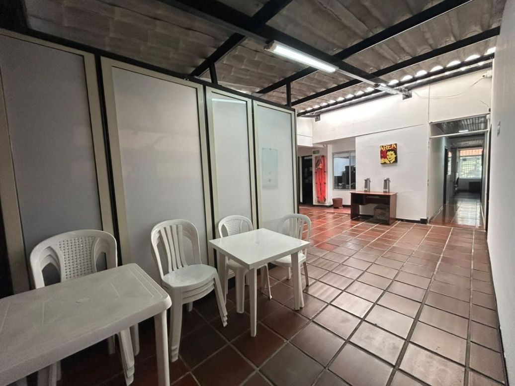 Casa de 7 alcobas en venta en La Soledad, Bogotá, 300 m² · foto 15 de 20