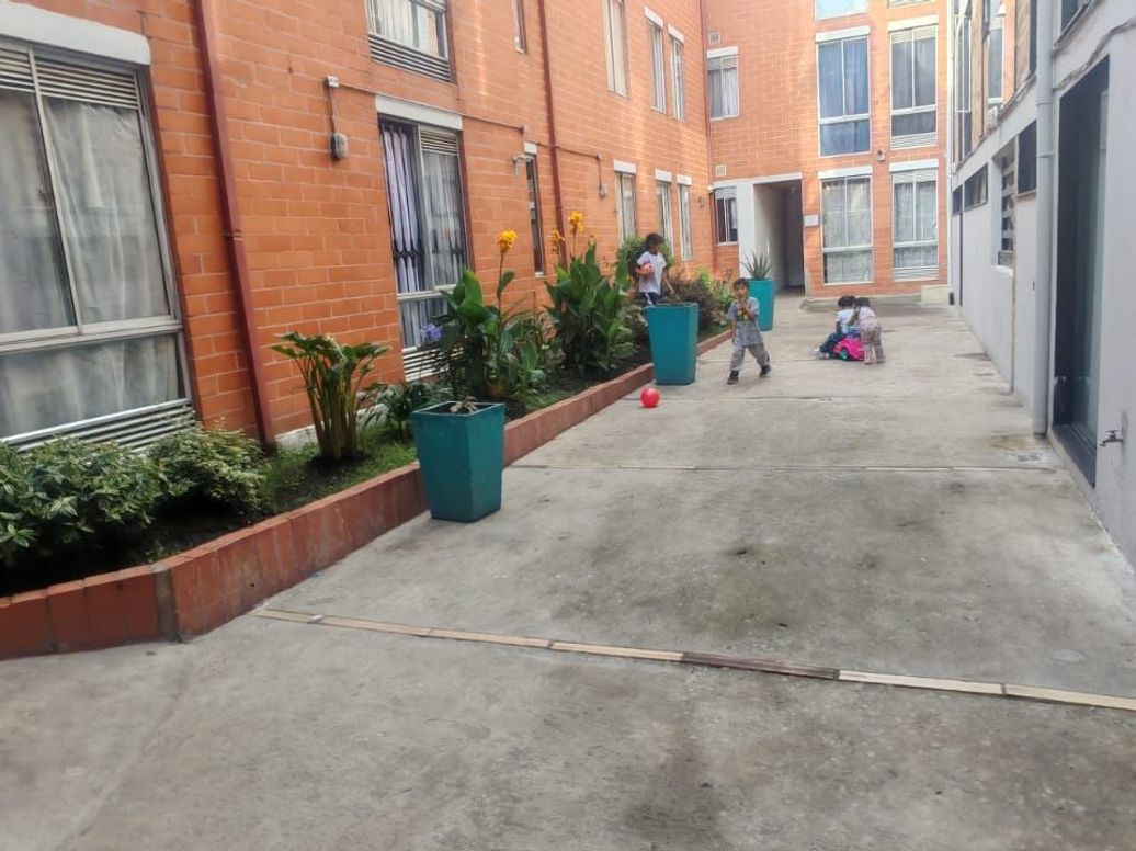 Apartamento de 2 alcobas en venta en Abraham Lincoln, Bogotá, 47 m² · foto 8 de 20
