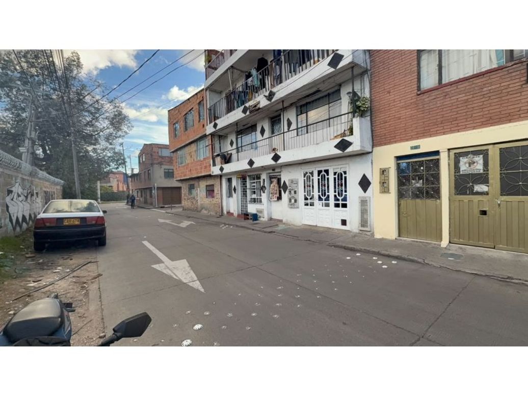 Casa de 4 alcobas en venta en La Rosita, Bogotá, 144 m² · foto 2 de 20