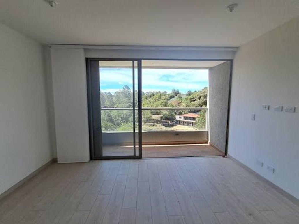 ARRIENDO de APARTAMENTO en VEREDA LOS ALTICOS SAN ANTONIO DE PEREIRA, RIONEGRO en Vereda Los Alticos San Antonio De Pereira