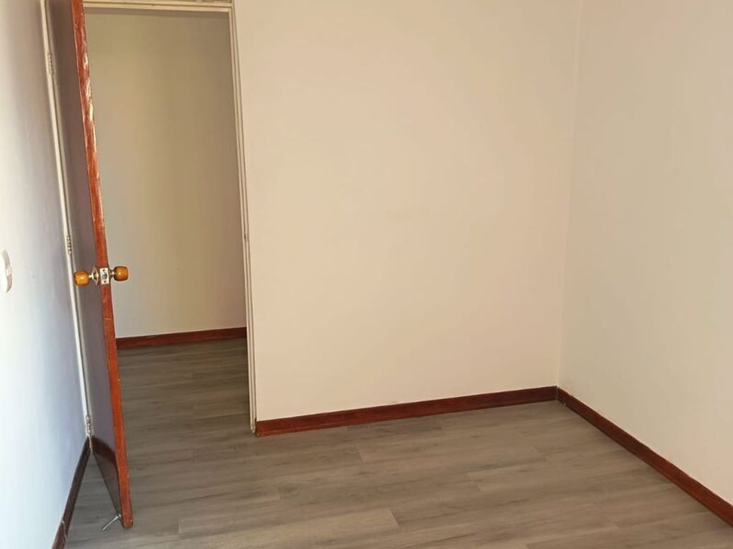 Apartamento de 2 alcobas en venta en Ub. Sabana De Tibabuyes, Bogotá, 51 m² · foto 9 de 14