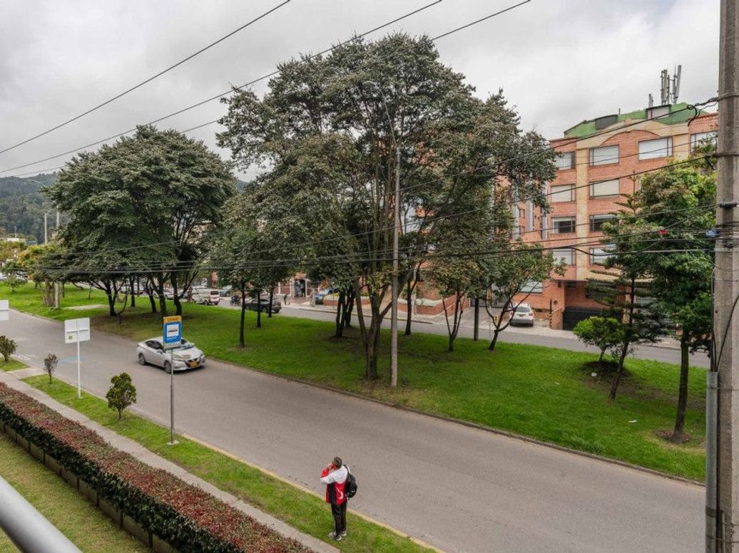 Apartamento de 3 alcobas en venta en Molinos Norte, Bogotá, 138 m² · foto 7 de 17
