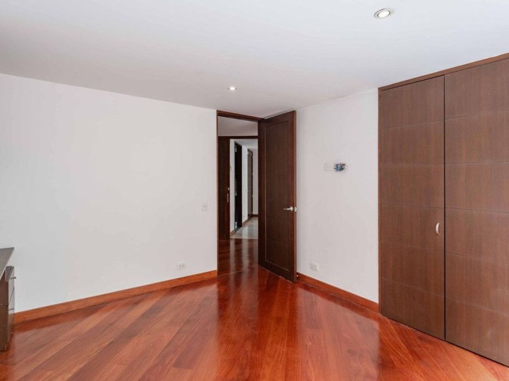 Apartamento de 3 alcobas en venta en Molinos Norte, Bogotá, 138 m² · foto 10 de 17