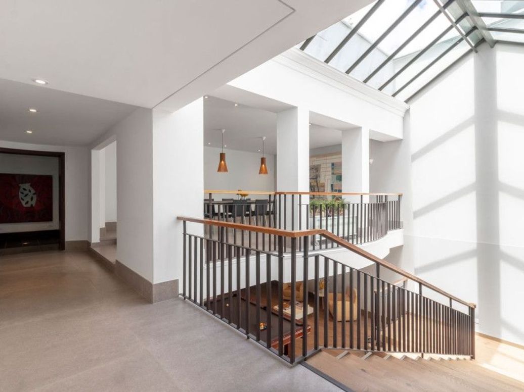 Casa de 5 alcobas en venta en Santa Ana Oriental, Bogotá, 868 m² · foto 2 de 20